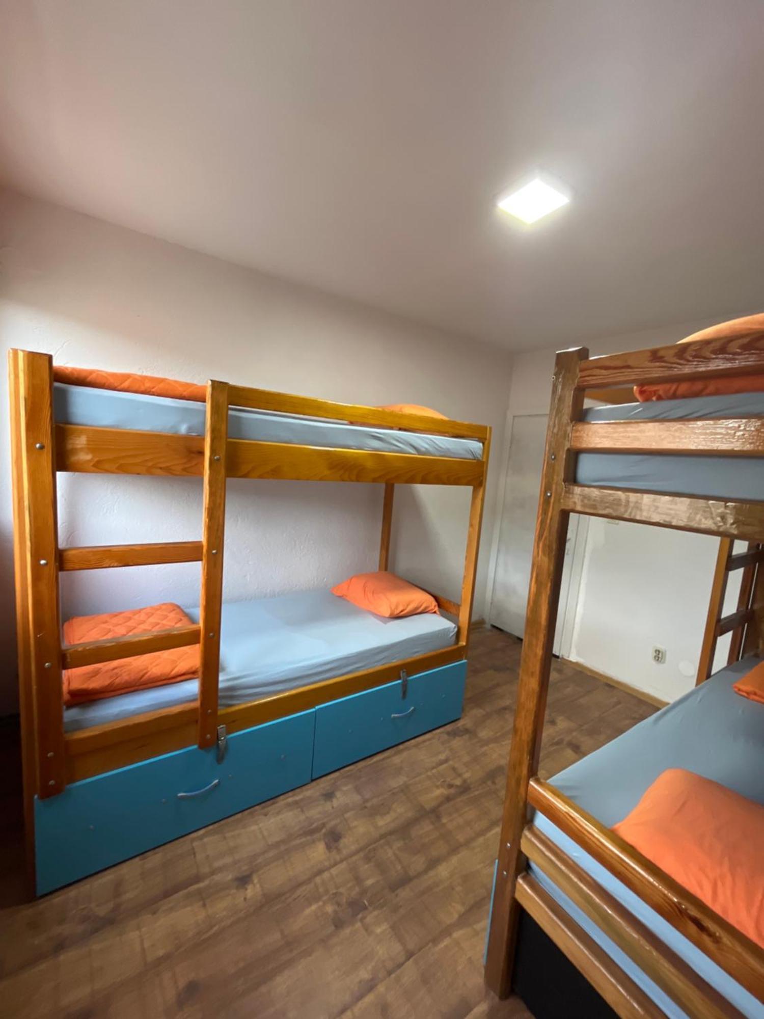 Blue Orange Lake Hostel Охрид Екстер'єр фото