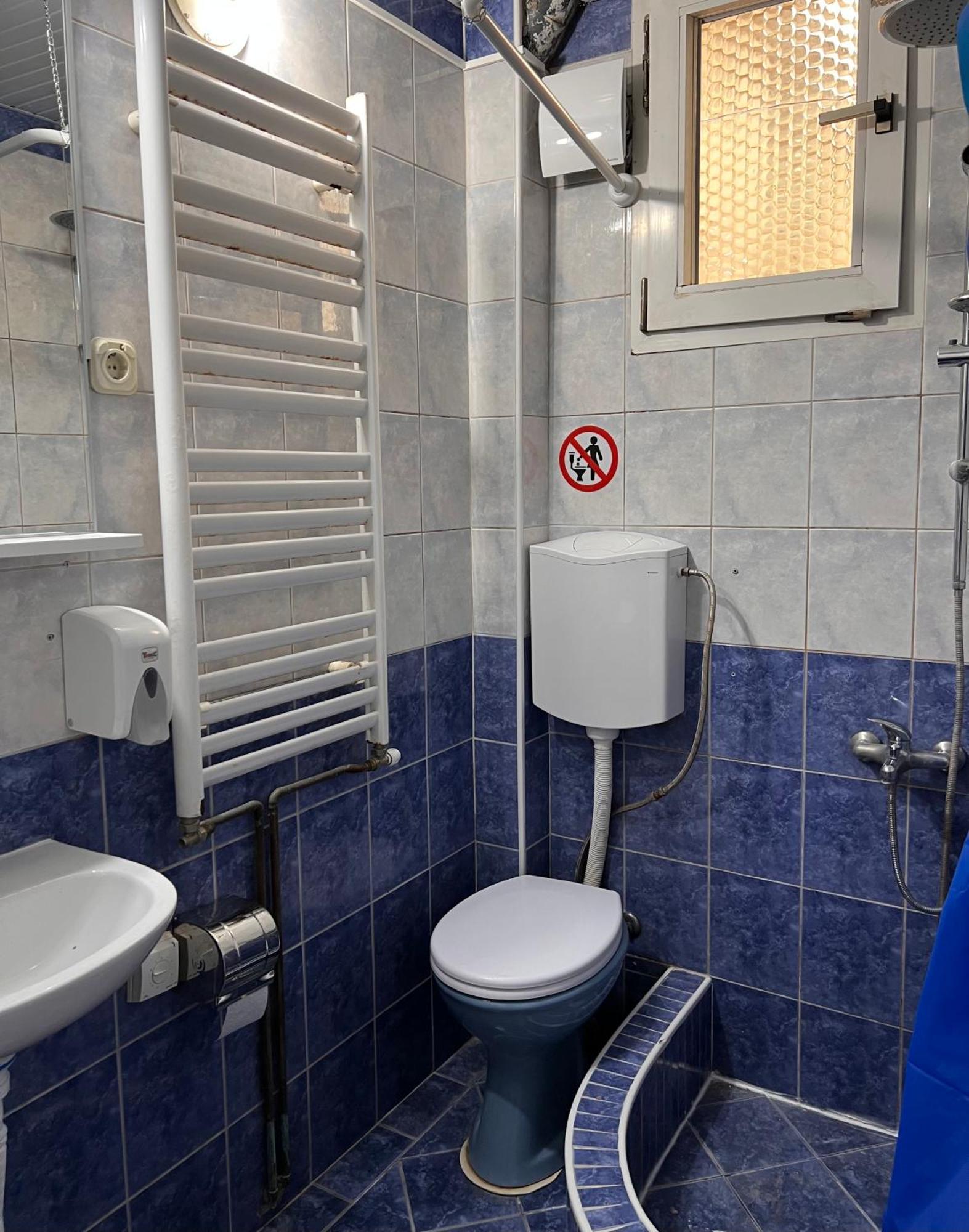 Blue Orange Lake Hostel Охрид Екстер'єр фото